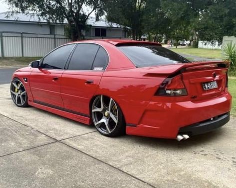 Aussie Muscle Cars, Holden Commodore, Australian Cars, Playhouse Outdoor, Street Racing Cars, Car Ideas, Street Racing, Chevy Impala, Car Posters