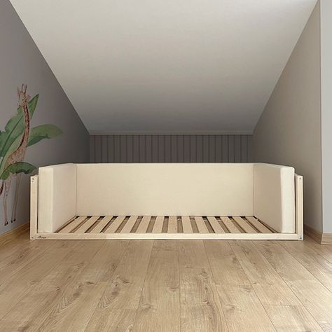 Good Night Kid – Montessori bed & room – Just One Bed Baby to Teenager Playroom Montessori, Montessori Beds, Kids Floor Bed, Kindergarten Montessori, White Ash Wood, Montessori Floor Bed, Floor Bed Frame, Bed Baby, Large Bed