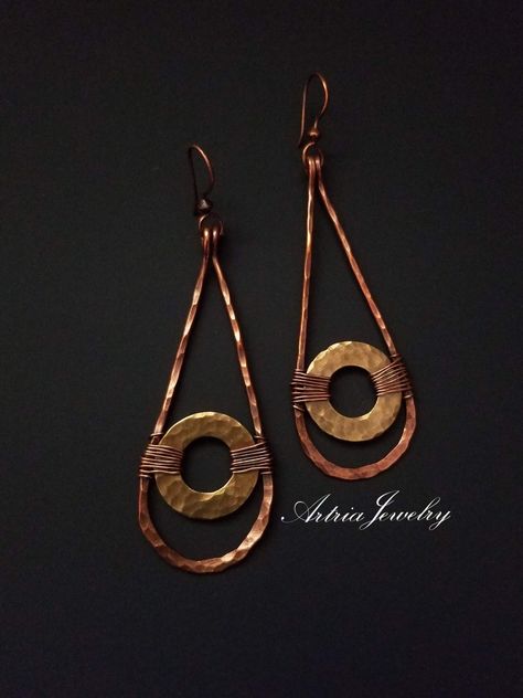 These Mixed Metal Long Teardrop Earrings are a neat versatile pair of earrings. These earrings are part of our Taamba Collection. Taamba is the Sanskrit name for Copper. So apt for this collection, whether simple and small or large and intricate, as each piece is a statement made in copper - Copper is such a beautiful and versatile metal, suits every skin tone, can be heat painted or colored with various patinas to bring out colors across the rainbow light spectrum, from blues to greens, pinks t Copper Jewelry Diy, Hammered Copper Earrings, Light Spectrum, Mixed Metal Rings, Bijoux Fil Aluminium, Mixed Metal Earrings, Brass And Copper, Rainbow Light, Hammered Brass