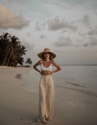 Bali Outfits, Thailand Outfit, Beachy Outfits, Hawaii Outfits, Honeymoon Outfits, Vacay Outfits, Beach Photography Poses, Summer Beach Outfit, Beach Outfits