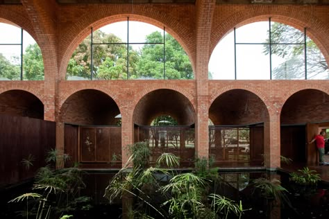 Gallery of The Works of the Late João Filgueiras Lima, Brazilian Icon - 13 Brick Arches, Arch Building, Brick Arch, Arch Architecture, Brick Architecture, Brick Facade, Brick Building, Facade Architecture, Brickwork