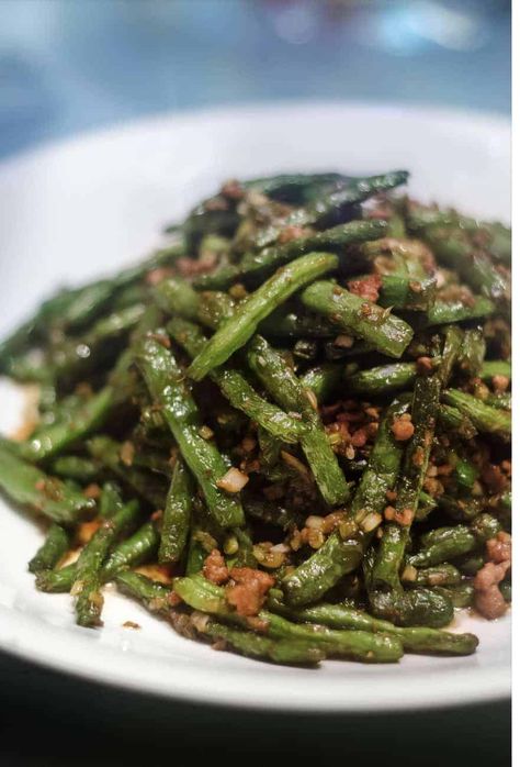 Chinese Green Bean Recipes, French Green Bean Recipes, Canned Green Bean Recipes, String Bean Recipes, Chinese Green Beans, Chinese Long Beans, Green Beans Side Dish, Long Beans, Chinese Green