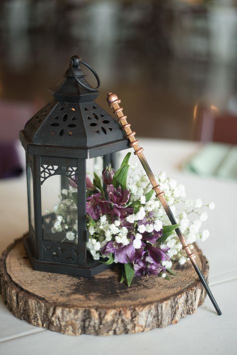 Rustic Purple Wedding, Harry Potter Bridal Shower, Wedding Table Themes, Purple Wedding Decorations, Lantern Wedding, Lantern Centerpiece Wedding, Harry Potter Wedding Theme, Romantic Rustic Wedding, Harry Potter Baby Shower