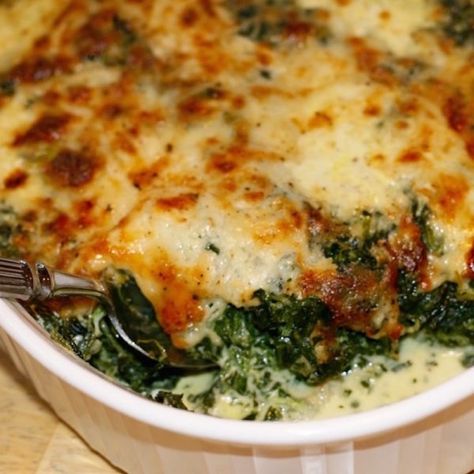 Baked Creamed Spinach, Creamed Spinach Casserole, Benefits Of Spinach, Spinach Recipes Healthy, Cream Cheese Spinach, Creamed Spinach Recipe, Spinach Benefits, Veggie Side Dish Recipes, Recipe Spinach