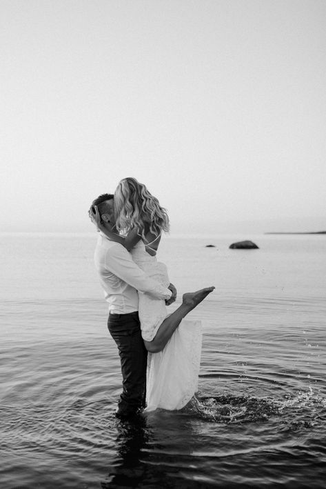 Beach Love Story Photography, Wedding Dress In Water Photoshoot, Water Engagement Photos Lakes, Beach Bridal Portraits, Ocean Wedding Photos, Wreck The Dress Photos, Beach Wedding Portraits, Fiji Elopement, Beach Wedding Poses