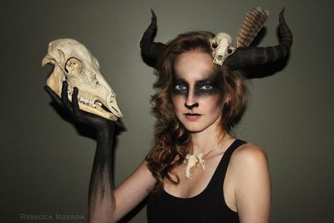 Goat Makeup, Buddha Painting, Halloween Make Up, Fantasy Costumes, Fantasy Makeup, Halloween Make, Narnia, Art Reference Poses, Costume Party