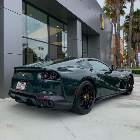 Ferrari 812 Superfast painted in British Racing Green  Photo taken by: @spencerberke on Instagram 812 Superfast, Ferrari 812 Superfast, Ferrari 812, Ferrari California, Ferrari F12, British Racing Green, Honda Civic Ex, Car Goals, Racing Green