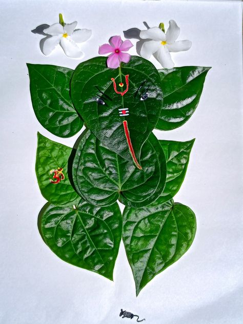 Ganesha Craft, Baby Ganpati, Bappa Rangoli, Ganpati Bappa Drawing, Leaf Ganesha, Welcome Rangoli, Ganpati Rangoli, Comprehension Kindergarten, Floral Rangoli