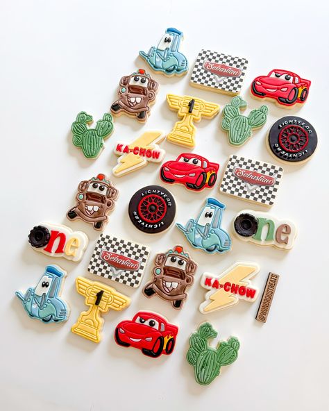 🚘 Sebastian’s Cars themed first birthday cookies. 🛞 #cars#carscookies#cookiesofig#cookies#lasvegascookies Cars Theme Cookies, First Birthday Cookies, Theme Cookies, Themed First Birthday, Car Theme, Car Themes, Birthday Cookies, S Car, Chow Chow