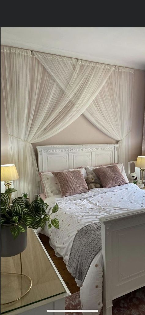 Bedroom Ideas For Couples Romantic, Curtain Designs For Bedroom, Bedroom Arrangement, Plan Villa, Villain Outfits, Villa Design Architecture, Outfits Female, House Villa, Villa Plan