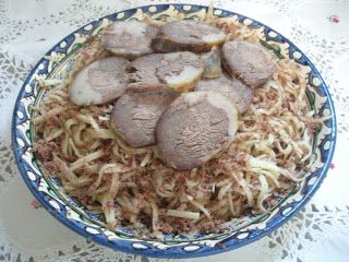 Norin (Small noodles with horse meat sausages) #Uzbek Cuisine Horse Meat Recipes, Moose Sausage Recipe, Monkey Meat, Horse Meat, Game Meat, Fresh Meat, Dry Well, Wild Game, Ground Pepper