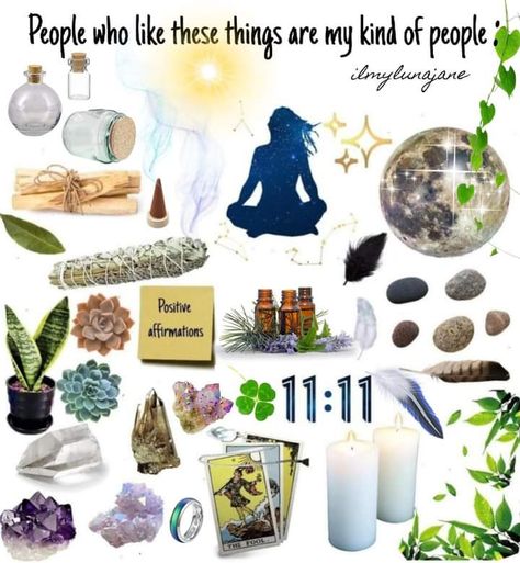 Witch's Altar, Mystic Spiritual, My Kind Of People, Mother Earth Art, Hippie Baby, Hippie Aesthetic, Witches Altar, Wiccan Spell Book, Baby Witch