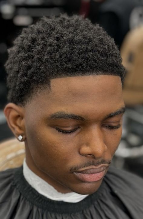 Short Hair Mid Fade Men, Blowout Taper Black Men, Low Cut Taper Fade, Low Haircut Black Men, Black Haircut Ideas, Low Taper Black Men, High Taper Fade Haircut Black, Low Cut Fade Black Men, Taper Fade Haircut Black