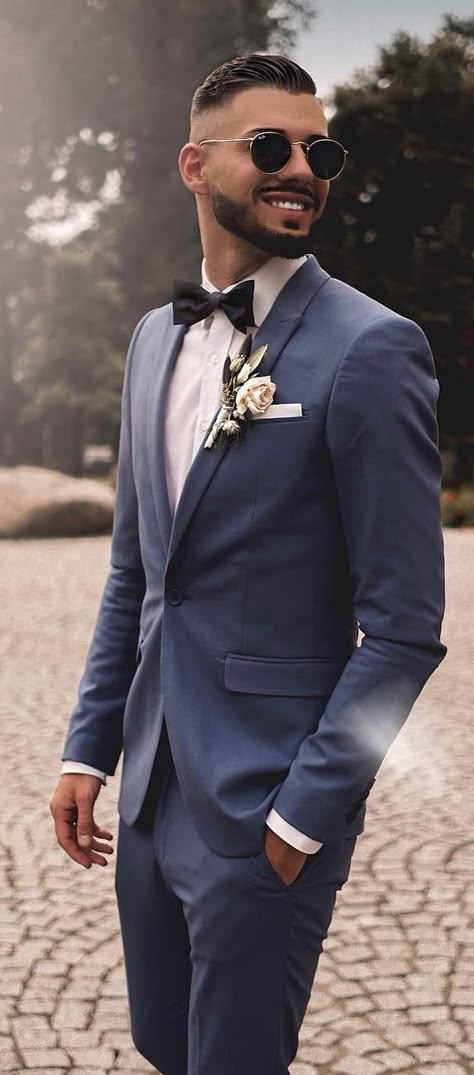 19 Best Wedding Grooms Suit for the Incredible Grooms Best Groom Suits, Summer Wedding Groom, Blue Tuxedo Wedding, Wedding Suits Men Blue, Suit For Men Wedding, Navy Groom, Summer Wedding Suits, Best Wedding Suits, Grey Suit Wedding