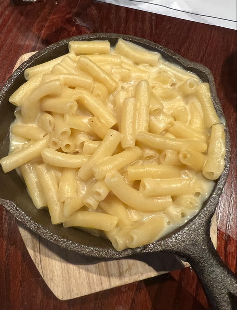 Butter Noodles Aesthetic, Butter Pasta Aesthetic, Macaroni Aesthetic, Pasta Aesthetic, Butter Pasta, Food Babe, Food Therapy, Yummy Comfort Food, Food O