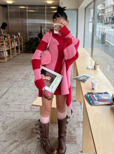 Fashion killa Fashion Killa Winter, Pink Vest Outfit, Pink Sweater Outfit, Bright Colored Outfits, Instagram Painting, Streetwear Fashion Women, Fashion Fits, Colourful Outfits, Kpop Outfits