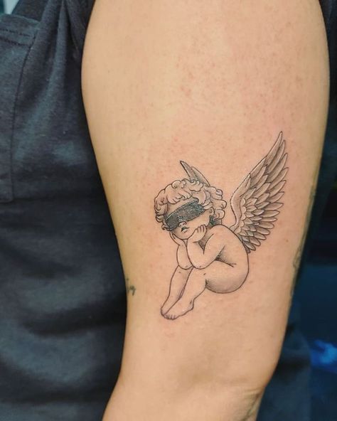 Kiss Tattoo Ideas, Kiss Tattoo, Cupid Tattoo, Kiss Tattoos, Twin Tattoos, Cherub Tattoo, Angel Tattoo Designs, Cute Tiny Tattoos, Discreet Tattoos