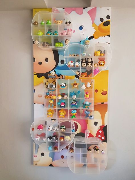 Doorables Disney Display Diy, Doorables Display Ideas, Doorables Disney Display, Disney Doorables Display Ideas, Doorables Display, Tsum Tsum Display Ideas, Disney Display, Tsum Tsum Party, Rangement Art