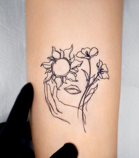 Flower Head Drawing, Tattoos Tramp Stamp, Tramp Stamp Design, Mundo Hippie, Inner Arm Tattoos, Elbow Tattoo, Hidden Tattoos, Head Drawing, Strength Tattoo