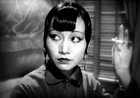 Anna May Wong in Shanghai Express, 1932 Shanghai Express, Anna May Wong, Anna May, Old Hollywood Style, Film Grab, Marlene Dietrich, Film History, Asian American, Silent Film