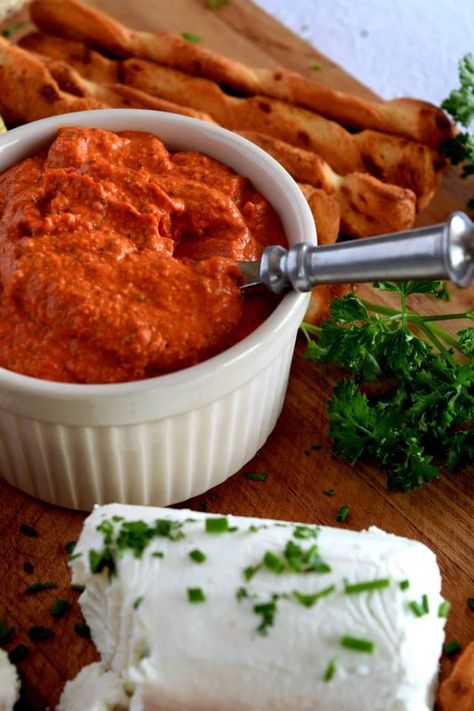 Roasted Red Peppers Recipes, Red Pepper Pesto, Pepper Pesto, Red Pepper Recipes, Roasted Red Pepper Dip, Red Pesto, Roasted Red Pepper Hummus, Stuffed Pepper Dip, Red Pepper Hummus