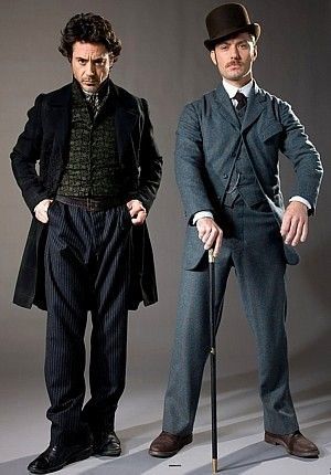 Sherlock Holmes & John Watson (Robert Downey Jr. & Jude Law) - Sherlock Holmes Sherlock Holmes Robert Downey Jr, Holmes And Watson, Steampunk Costumes, Holmes Movie, Sherlock Holmes 3, Victorian Men, Dr Watson, Guy Ritchie, Sherlock John