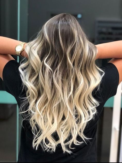 Stunning Hair Color Ideas with Brilliant Shine for Long Hair Dark Brown Roots To Blonde, Dark Root To Blonde Balayage, Blonde Hair Bayalage Dark Roots, Braided Bayalage, Blonde Highlights On Dark Hair Layers, Balayage Dark Roots To Blonde, Ombre Blonde Hair Dark Roots, Brown Hair With Bright Blonde Highlights, Ombre Platinum Blonde Hair