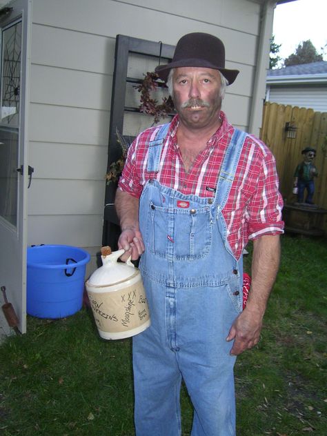 Hillbilly Jim Hill Billy Aesthetic, Hill Billy Outfit, Hill Billy Costume, Hick Aesthetic, Hillbilly Outfit, Hillbilly Party Costumes, Hillbilly Costume, Hillbilly Party, Halloween Costumes To Make