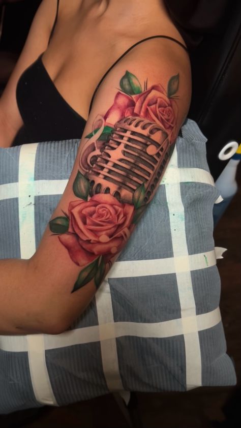 Rose And Microphone Tattoo, Roses And Music Notes Tattoo, Music Shoulder Tattoos For Women, Music Sleeve Tattoo Women, Music Note Tattoos For Women, Microphone Tattoo Design, Music Tattoo Designs For Women, Musical Notes Tattoo, Music Inspired Tattoos