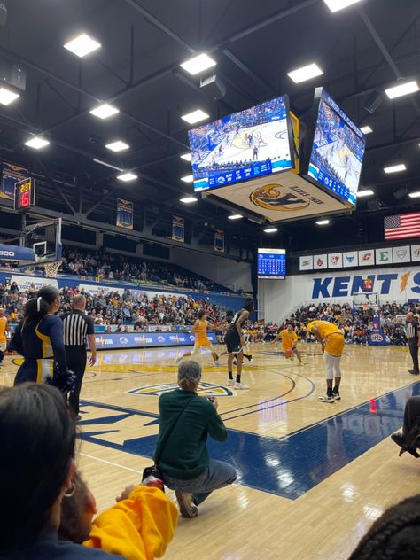 kent state vs eastern michigan, mens baketball, go flashes, sports, college, school, ncaa, nba My Life Goals, University Dorms, College Vision Board, Eastern Michigan, Kent State University, Kent State, Fashion Merchandising, Goals And Dreams, College Girl