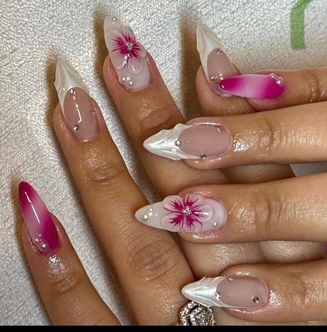 Europe Acrylic Nails, Jelly Nails Flowers, Almond Nails Graduation, Orchid Nails Square, Jelly Flower Nails, Sculpted Flower Nails, Maddy Perez Nails, Mexican Style Nails, Water Drop Nails