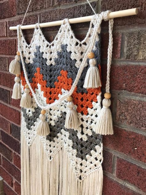 Diy Crochet Wall Hanging, Crochet Wall Hanging Patterns, Crochet Wall Decor, Boho Decorations, Crochet Wall Art, Crochet Wall Hanging, Crochet Rugs, Crochet Wall Hangings, Crochet Decor