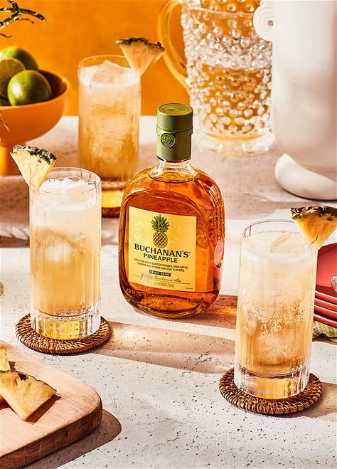 The Piña Fizz featuring Buchanan's Pineapple | Curiada Buchanan's Pineapple Drinks, Buchanan Drinks Recipes, Buchanan Drinks, Whisky Recipes, Scotch Cocktails, Whisky Cocktail Recipes, Pineapple Crafts, Fizz Cocktail, Whisky Cocktail