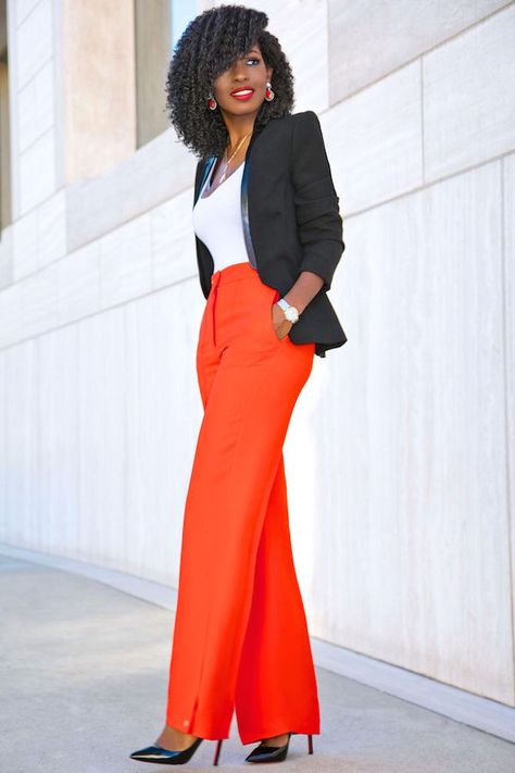 Wide Leg Pants Outfit Work, Colored Pants Outfits, Conference Outfit, Pants Outfit Work, Bright Pants, Red Wide Leg Pants, Wide Leg Pants Outfit, Structured Blazer, Style Pantry