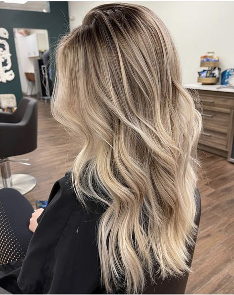 Dirty Blonde Hair With Highlights, Bright Blonde Hair, Wedding Hair Colors, Fall Blonde Hair, Summer Blonde Hair, Hair Curling Tips, Anna Campbell, Brunette Hair With Highlights, Dyed Blonde Hair