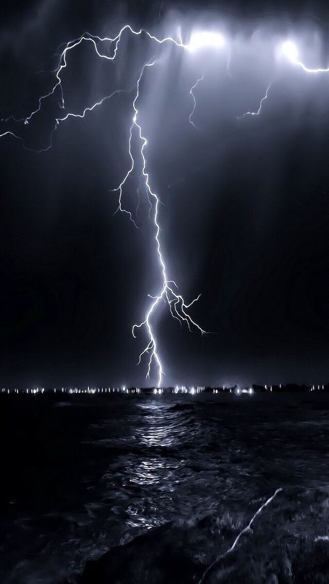 @ divergentpeeta | Storm wallpaper, Lightning photography, Lightning photos Lightning Live Wallpaper, Wallpaper Lightning, Lightning Photos, Storm Wallpaper, Lightning Photography, Photography Images, Photography Nature, Phone Screen, Nature Wallpaper