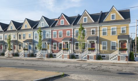 Trinity Place & Townhouses - Union Cute Townhouse Exterior, California Townhouse, Rowhouse Architecture, Multifamily House Plans, Suburban Townhouse, San Sequoia, Townhouse Exterior, Building Inspiration, Cottage Plans