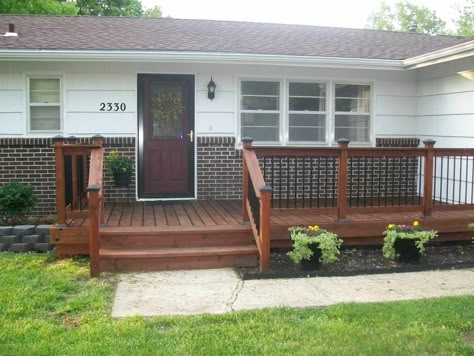 Front Porch Deck Ideas, Front Yard Deck, Paint My Front Door, Front Decks, Front Deck Ideas, Deck Porch Ideas, Porch Deck Ideas, Front Porch Remodel, Veranda Design