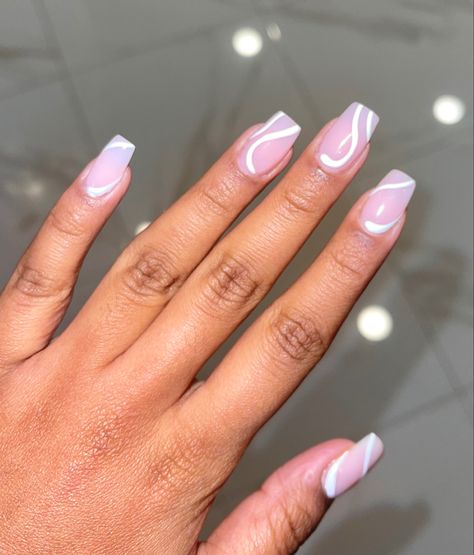 Silver Nail Dip Powder, Pink Dip Powder Nails, White Swirl Nails, Sns Nails Designs, Pink Dip, Swirl Nail Art, Pink Glitter Nails, Sns Nails, Dip Powder Nails