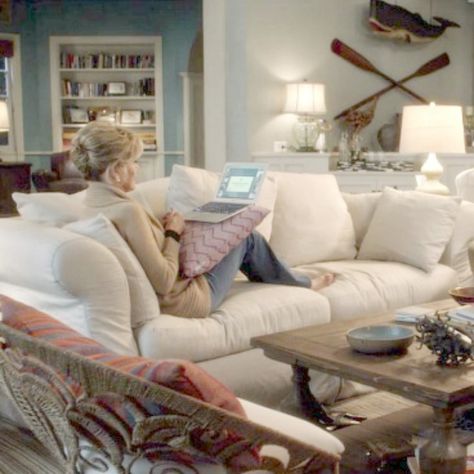 Grace And Frankie Art Studio, Coastal Striped Sofa, Grace And Frankie Beach House, Jane Fonda Grace And Frankie, Coastal Granny, Frankie From Grace And Frankie, Maine Style, Grace And Frankie, Miami Living