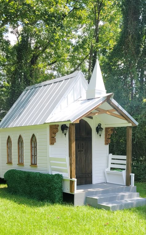 Personal Backyard Chapel, Mobile Wedding Chapel, Private Home Chapels, Small Chapel Floor Plan, Small Venue Ideas, Little Chapel Wedding, Small Chapel Interior, Home Chapel Catholic, Small Chapel Design