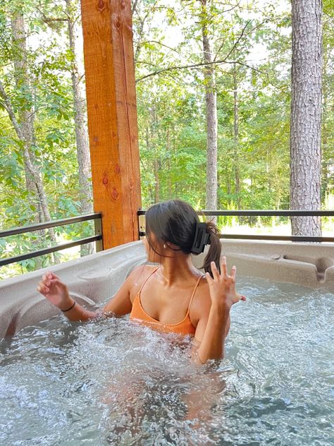 cabin | hot tub | swimsuit | forest | cabin in the woods | hot tub | #swim #cabin #hottub #forest Cabin Pics Insta, Hot Tub In The Mountains, Cabin Inspo Pics, Hot Spring Picture Ideas, Hot Tub Poses Instagram, Hot Tub Photo Ideas, Hot Tub Insta Pics, Cute Hot Tub Pictures, Hot Tub Instagram Pictures