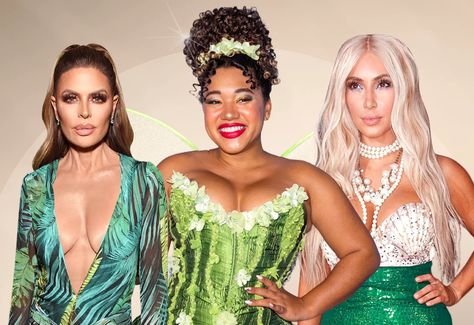 12 Green-Dress Halloween Costume Ideas | POPSUGAR Fashion Green Dress Costume, Witty Halloween Costumes, Custome Ideas, Punny Costumes, Punny Halloween Costumes, Halloween Costume Puns, Halloween Posters, Best Celebrity Halloween Costumes, Versace Gown