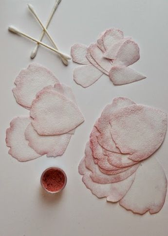 Edible Paper Flowers, Wafer Flowers, Wafer Paper Tutorial, Flower Paper Craft, Rose Ideas, Baking Shop, Best Birthday Cake, Cake Decorating Flowers, Săpunuri Handmade