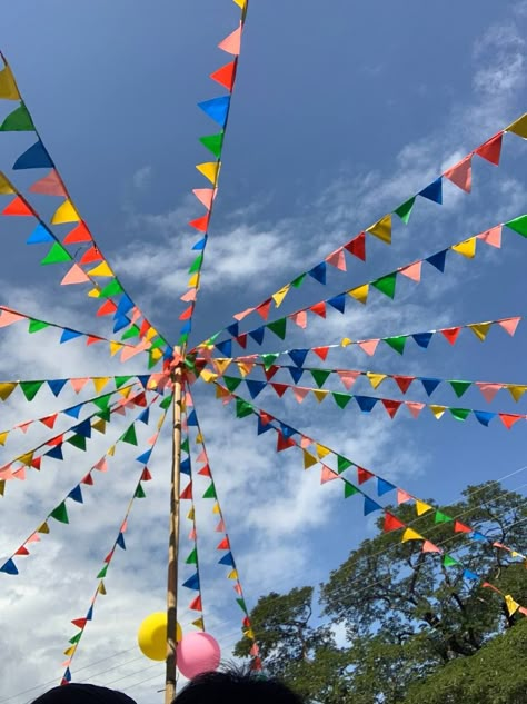 School Ground Decoration Ideas, Music Festival Decorations, Festival Landscape, Stall Decorations, School Festival, Colorful Festival, Newspaper Crafts Diy, Janmashtami Decoration, Summer Fest