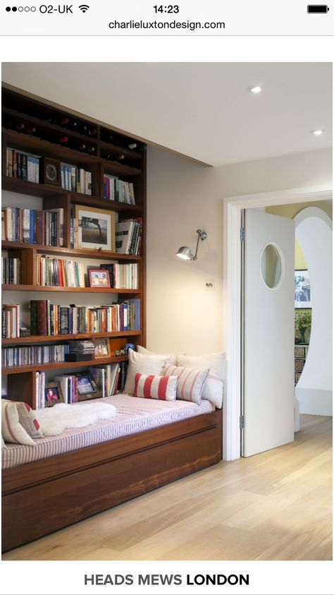 Bench With Bookshelves, Build In Seating, Home Library Design, Bookcase Wall, Built In Seating, Dream House Rooms, Luxury House Designs, Notting Hill, Built In Shelves