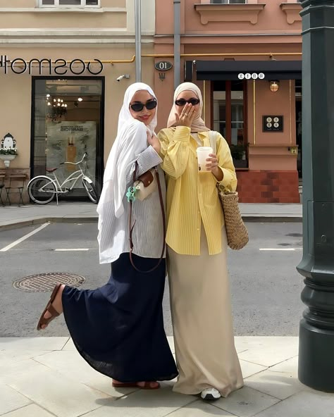 Blue Shirt With Skirt, Hijab Shirt Outfit, Hijabi Shirt Outfit, Hijabi Travel Outfit Summer, Hijabi Summer Outfits 2024, Hijabi Summer Fashion, Modest Maxi Skirt Outfits, Summer Style Hijab, Aesthetic Summer Outfits Modest