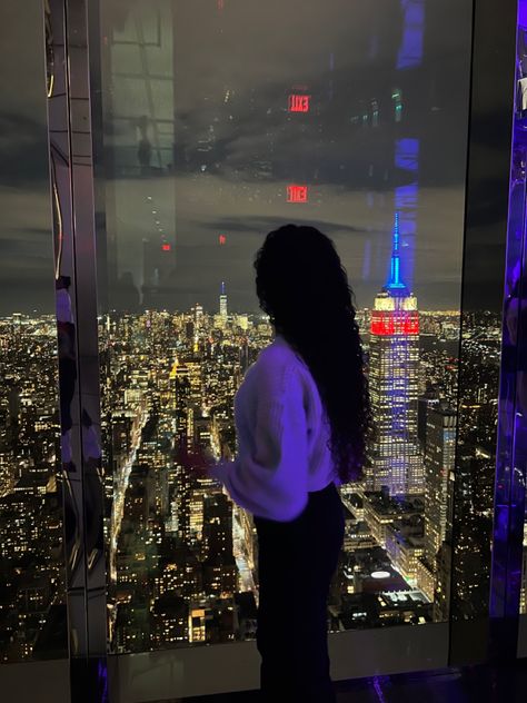 New York Picture Ideas, Nyc Picture Ideas, Girlfriends Photoshoot, New York City View, Summit One Vanderbilt, One Vanderbilt, Nyc Pics, Welcome To My Life, New York Vacation