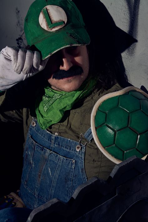 Myers Corp Creations - Luigi Cosplay From The Mario Bros. Universe Luigi Cosplay, Super Mario Bros Costumes, Mario Bros Costume, Ideas Disfraz, Mario Cosplay, Licence Plate, Eva Foam, Super Mario Bros, Mario Bros