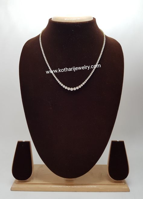 Single Line Diamond Necklace, Solitaire Diamond Necklace, Uncut Diamond Necklace, Diamond Necklace Indian, Diamond Gold Earrings, Indian Diamond Jewellery, Gold Bangles Indian, Bridal Diamond Necklace, Diamond Tops